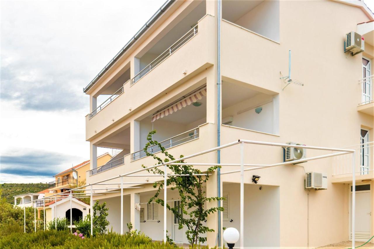 Apartment Ante Razanj Luaran gambar