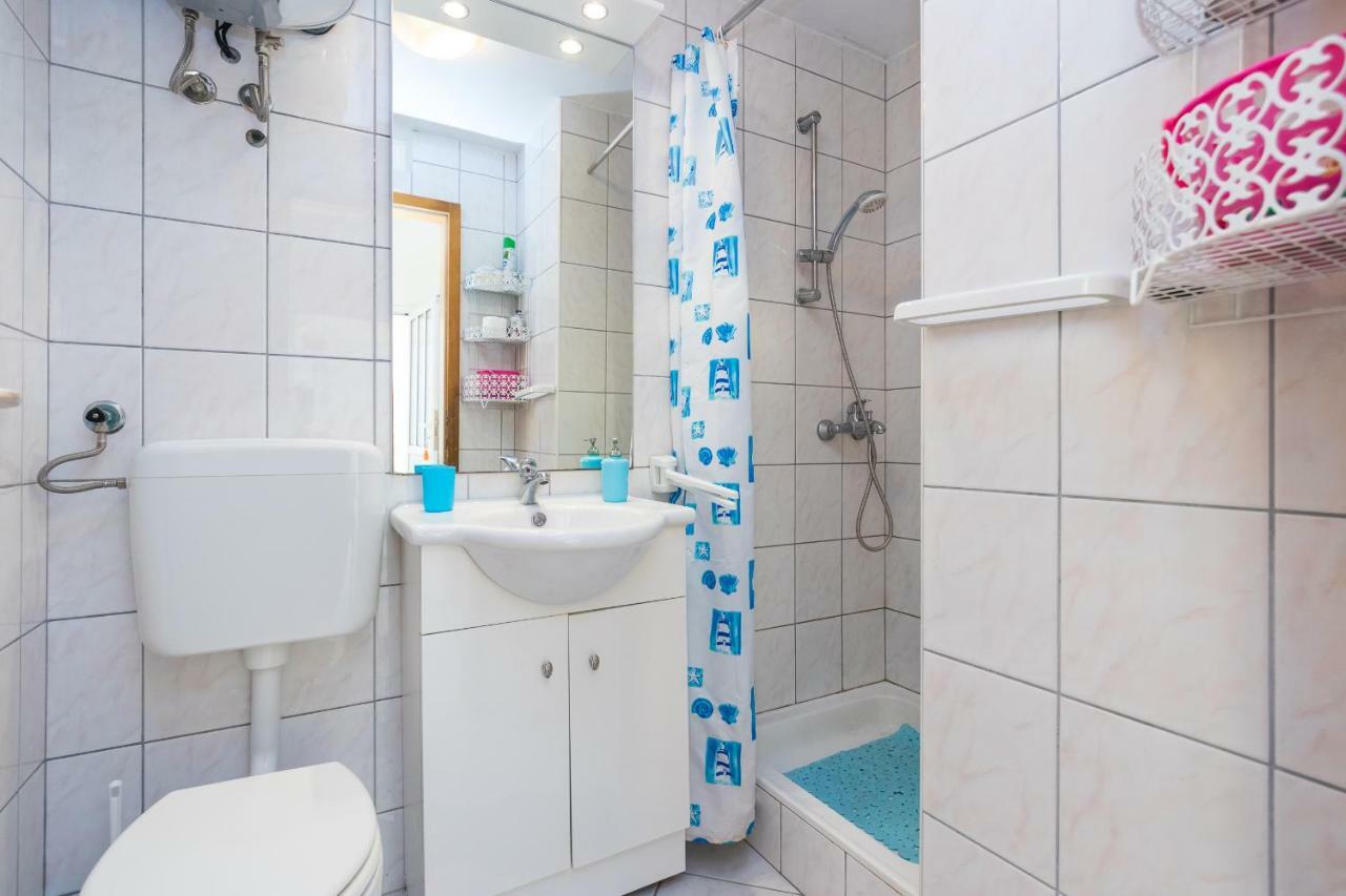 Apartment Ante Razanj Luaran gambar