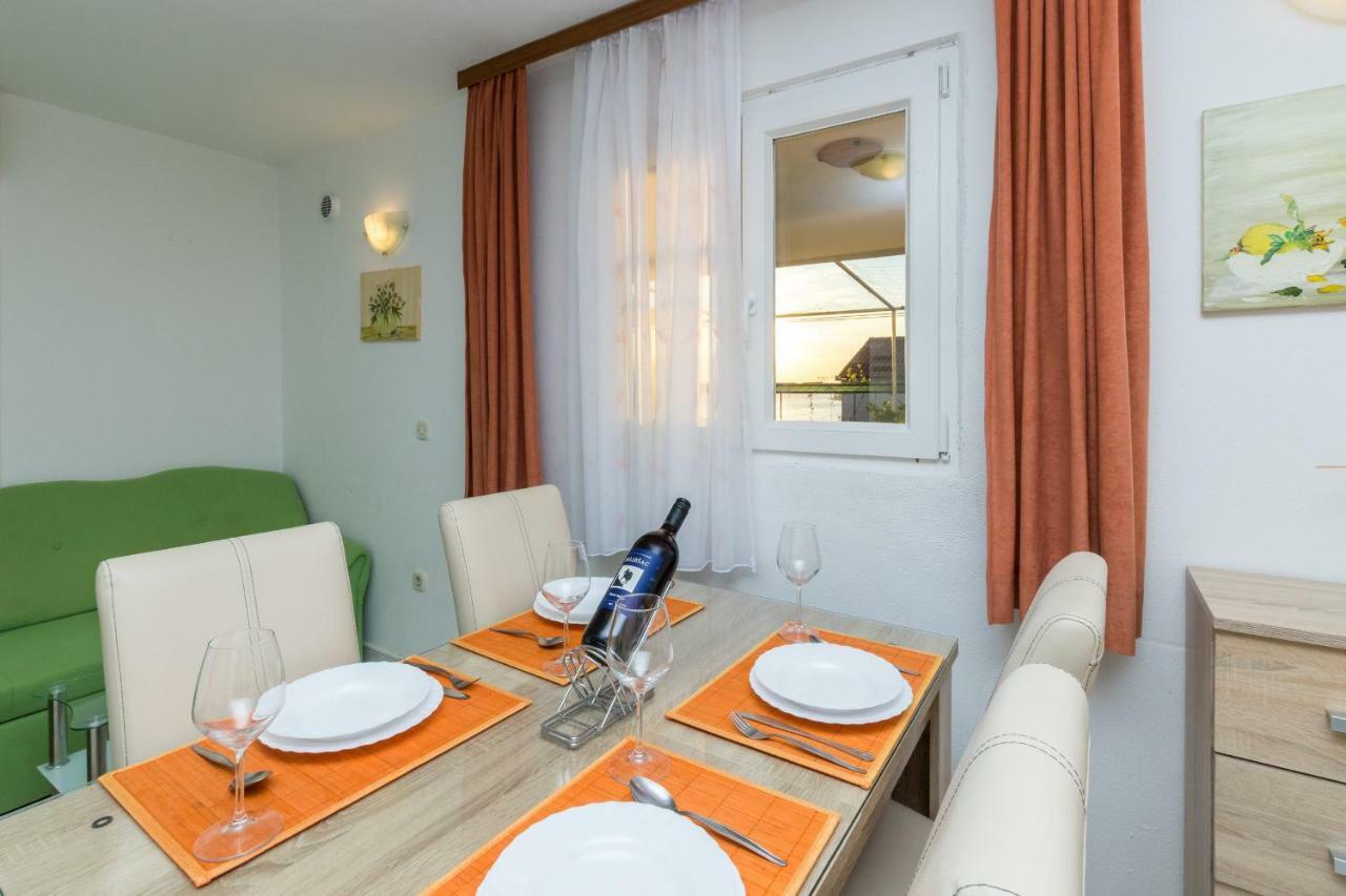Apartment Ante Razanj Luaran gambar