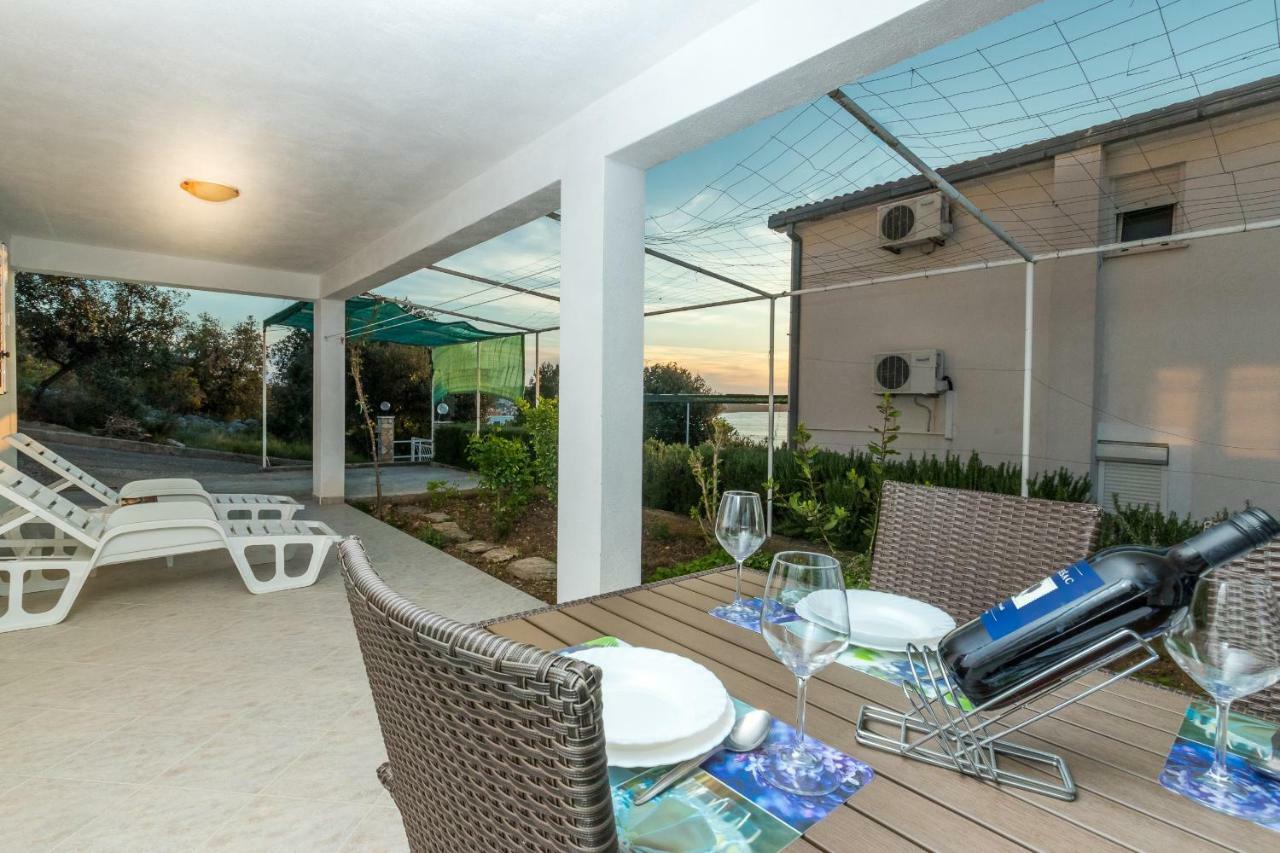 Apartment Ante Razanj Luaran gambar